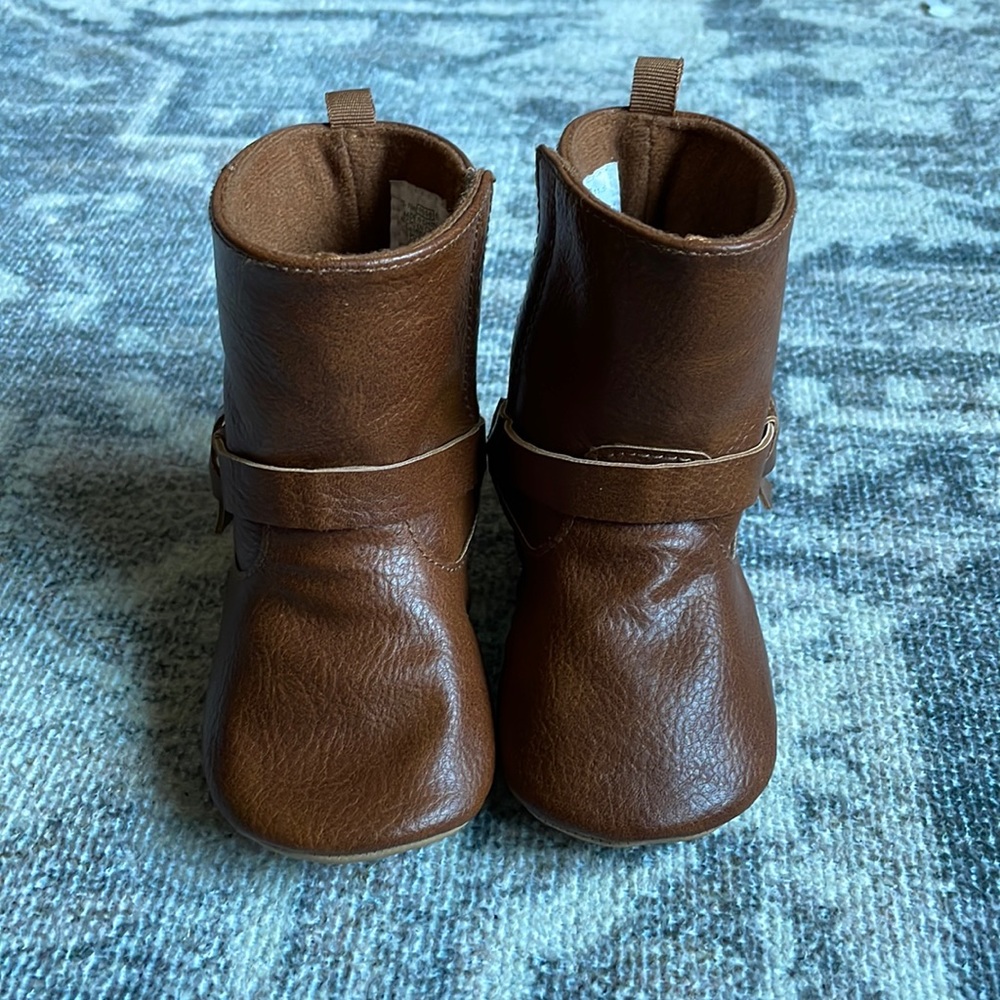 Cognac faux leather strapped 12-18 months Velcro boots